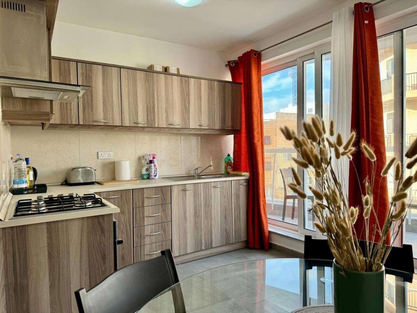 Apartment Mive-delux Three Bedroom In *